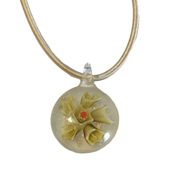 Pendant Necklace Flower Center