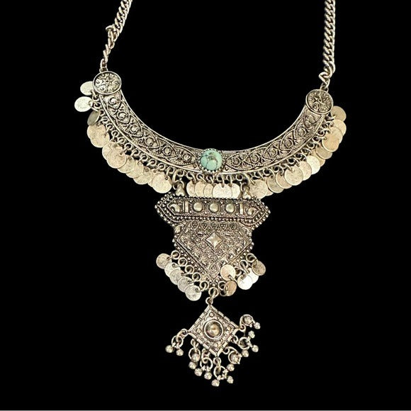 Max and Zoe Necklace Statement