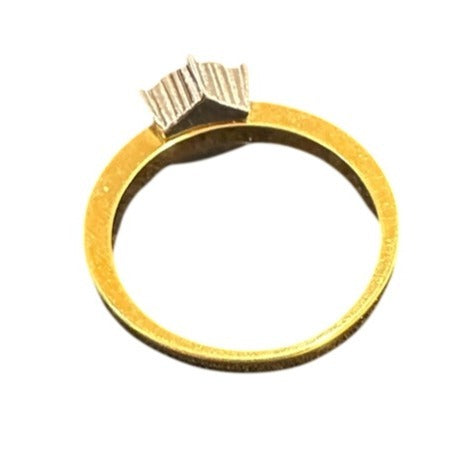 Vintage Ring Cluster Center